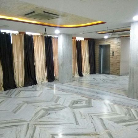 Hotel Shree Pushpak Raigarh エクステリア 写真
