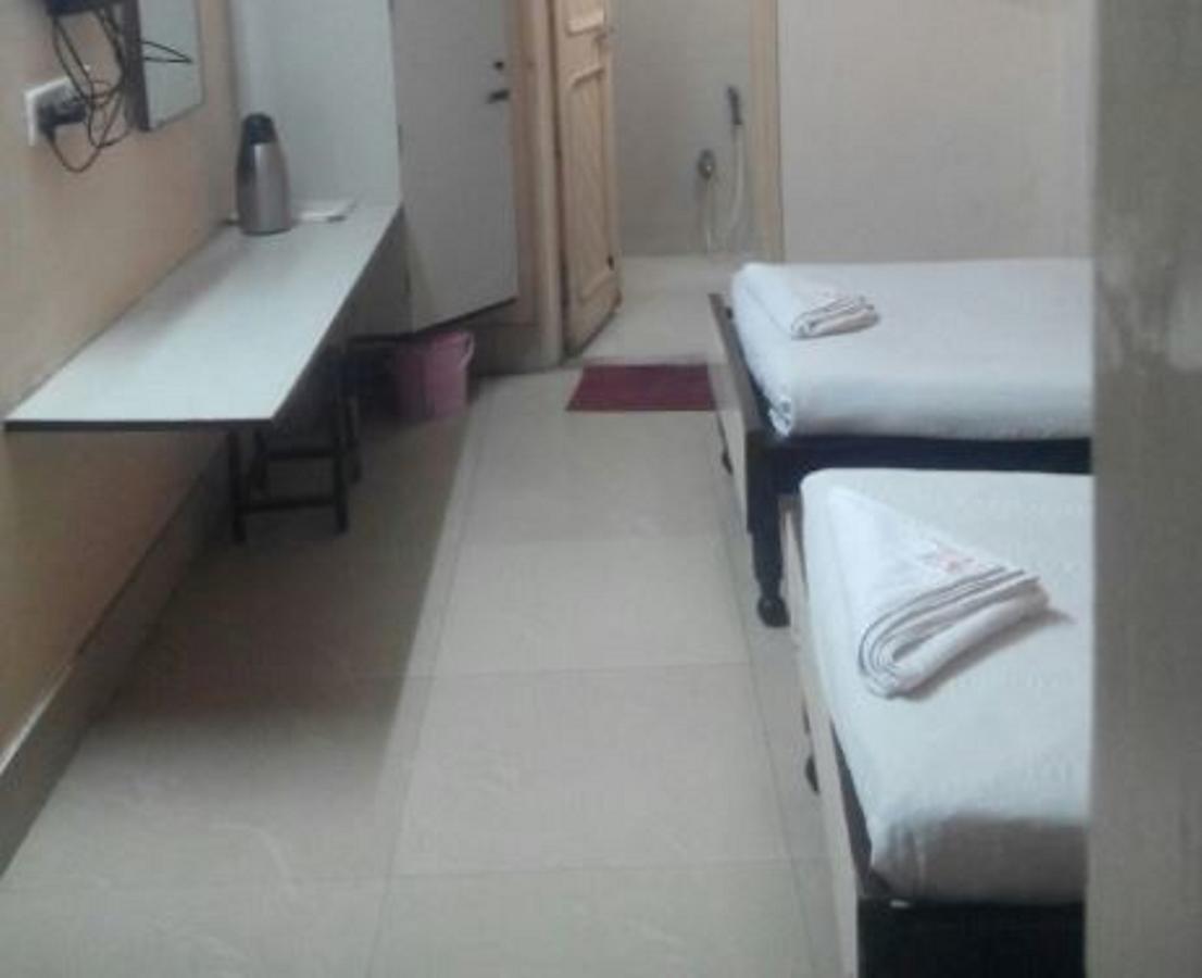 Hotel Shree Pushpak Raigarh エクステリア 写真